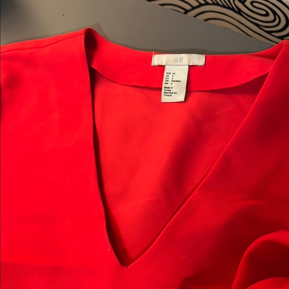 H&M Red Blouse w/ Cropped Long Ruffle Sleeves - Picture 3 of 4